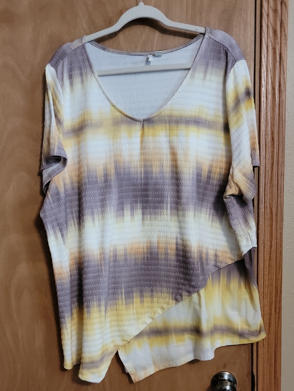 Relaxed Ombre V-Neck Tunic in Yellow and Taupe